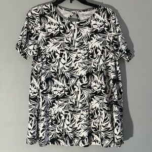 Roamans Black and white top size 14/16